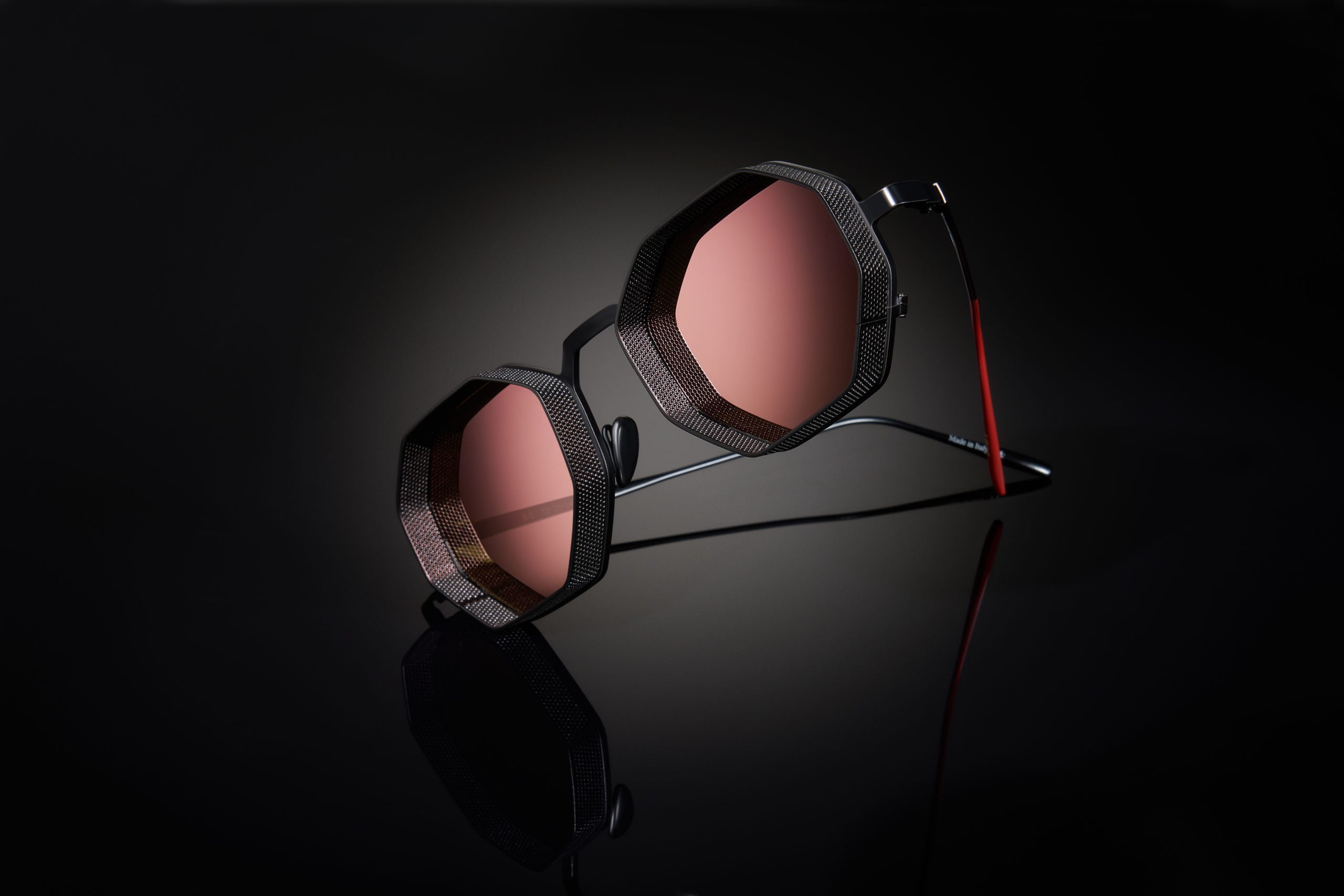 IVI Vision Faye Sunglasses Matte Black Rose Gold | Rose Gradient Lens Exclamation Sunglasses Black Shiny Rose Lens | INFINIT Eyewear main image 2
